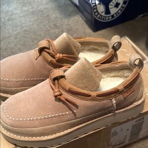 Ugg All Gender TAZZ Mules NWB